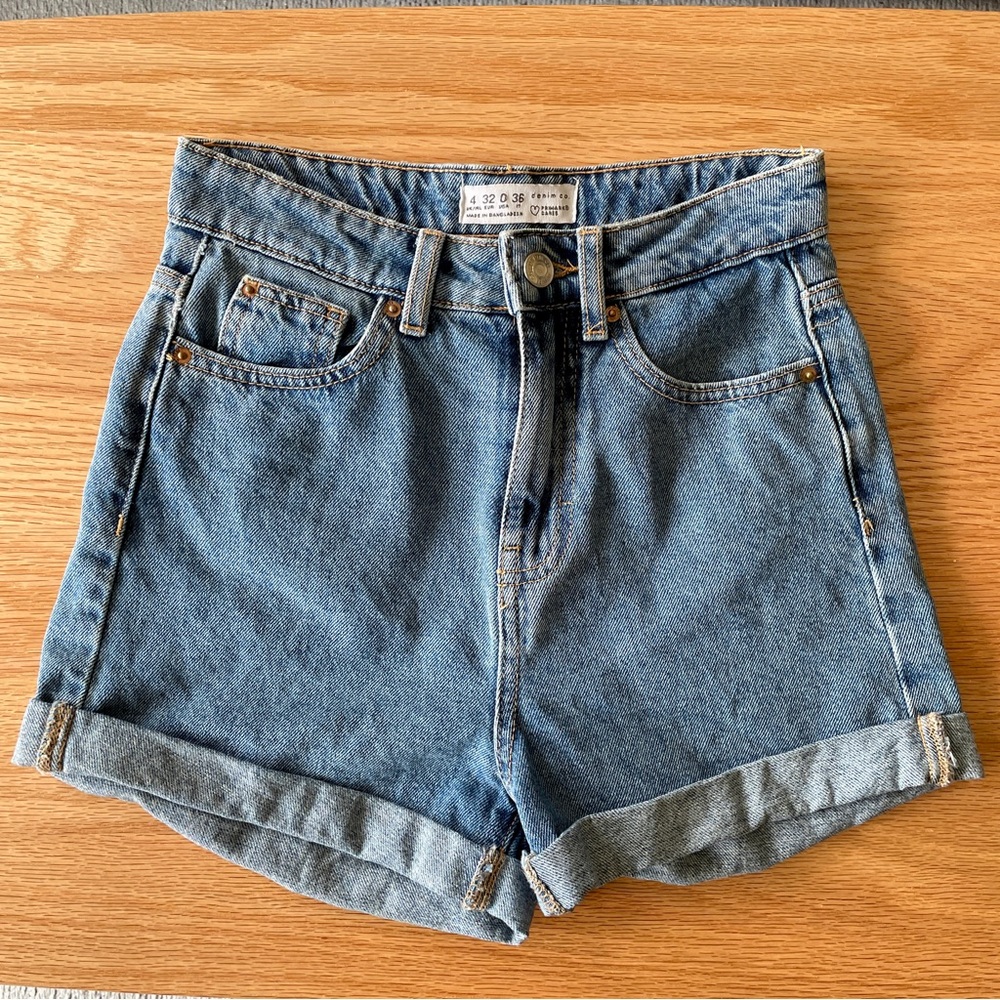 Primark High-waisted Classic Blue Denim Women's Shorts